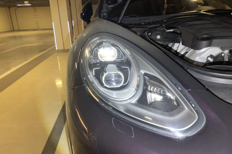 Used Porsche Panamera 2014 Panamera 4 3.0T Right Front Headlight