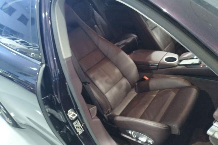 Used Porsche Panamera 2014 Panamera 3.0T Right Front Seat
