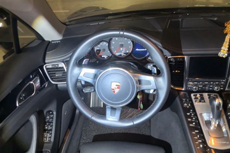 Used Porsche Panamera 2014 Panamera 4 3.0T Steering Wheel