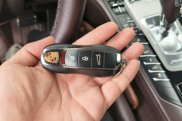 Used Porsche Panamera 2014 Panamera 4 3.0T Vehicle Key
