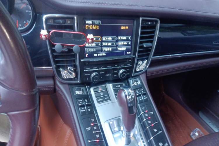 Used Porsche Panamera 2014 Panamera 4 3.0T Audio And AC Panel