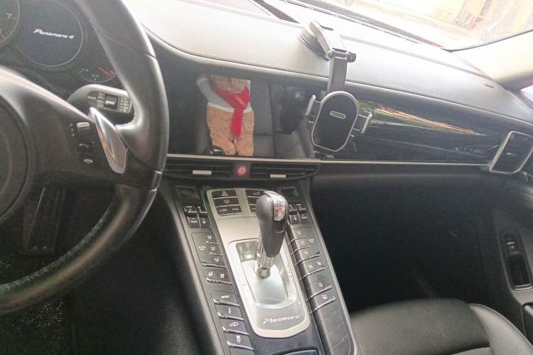 Used Porsche Panamera 2014 Panamera 4 Executive 3.0T Audio And AC Panel