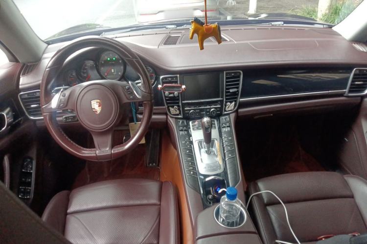 Used Porsche Panamera 2014 Panamera 4 3.0T Center Console