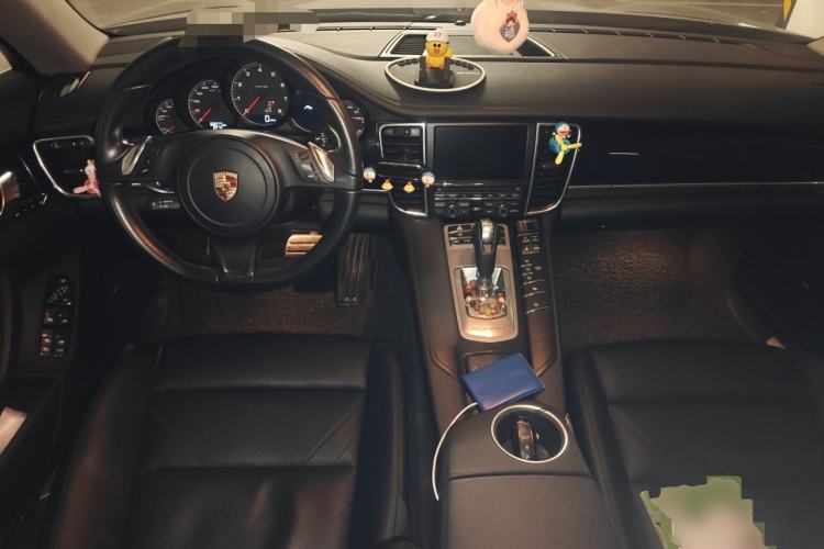 Used Porsche Panamera 2014 Panamera 3.0T Center Console