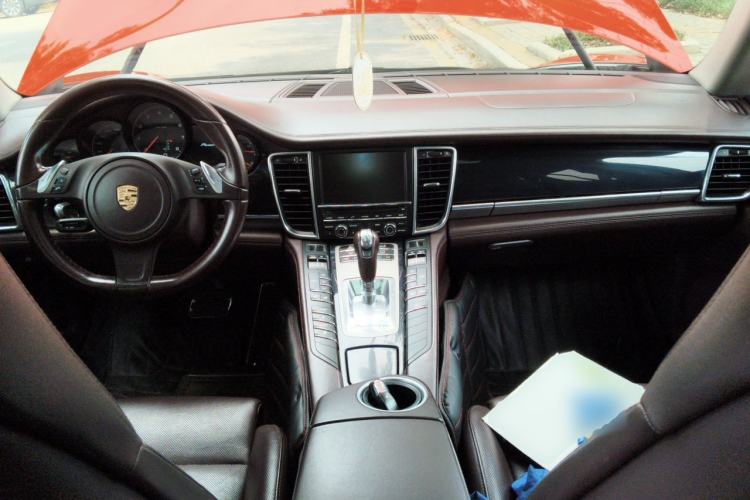 Used Porsche Panamera 2014 Panamera 4 3.0T Center Console
