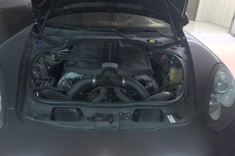 Used Porsche Panamera 2014 Panamera 3.0T Engine Bay