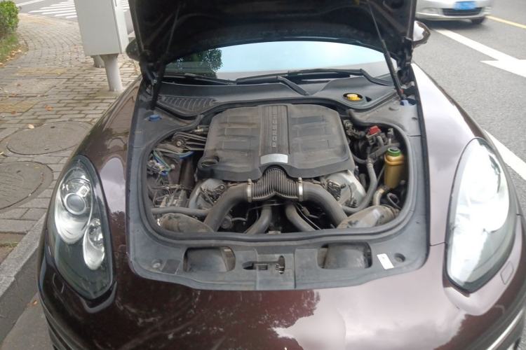 Used Porsche Panamera 2014 Panamera 4 3.0T Engine Bay