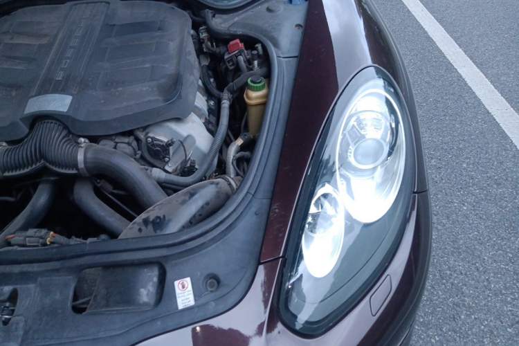 Used Porsche Panamera 2014 Panamera 4 3.0T Engine Bay Left