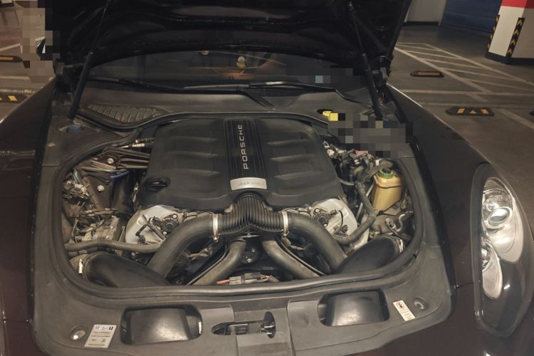 Used Porsche Panamera 2014 Panamera 3.0T Engine Bay Left