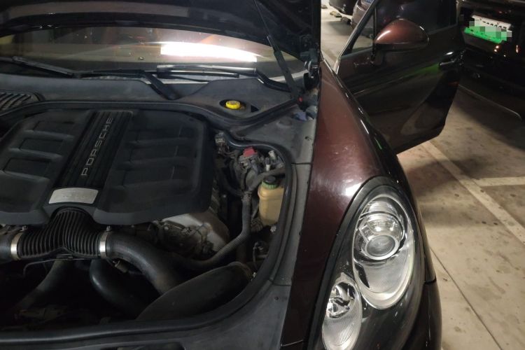 Used Porsche Panamera 2014 Panamera 4 3.0T Engine Bay Left