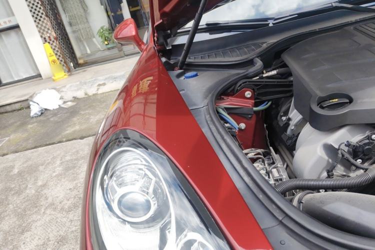 Used Porsche Panamera 2014 Panamera 3.0T Engine Bay Right