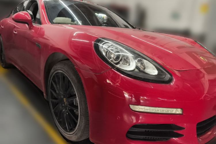 Used Porsche Panamera 2014 Panamera 3.0T Front Right 45 Deg