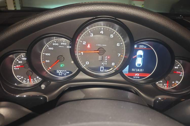 Used Porsche Panamera 2014 Panamera 3.0T Instrument Cluster