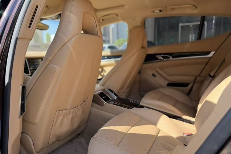 Used Porsche Panamera 2014 Panamera 3.0T Interior 2