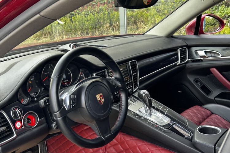 Used Porsche Panamera 2014 Panamera 3.0T Interior 4