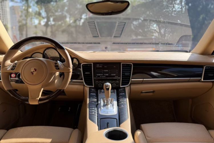 Used Porsche Panamera 2014 Panamera 3.0T Interior 5