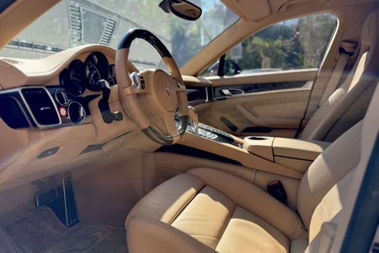 Used Porsche Panamera 2014 Panamera 3.0T Interior 7