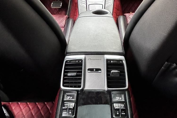 Used Porsche Panamera 2014 Panamera 3.0T Interior 8