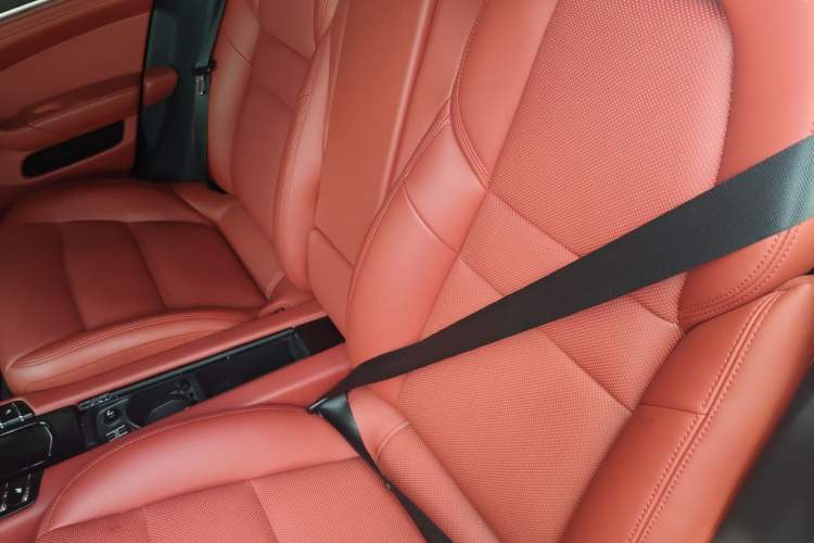 Used Porsche Panamera 2014 Panamera 4 3.0T Left Rear Seat