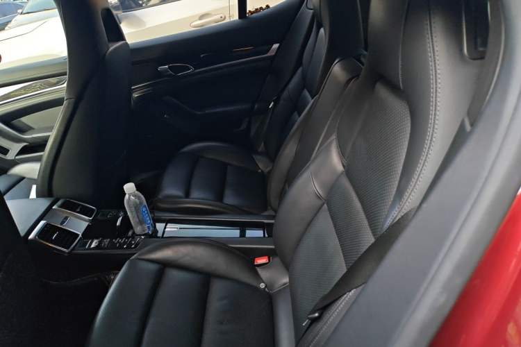 Used Porsche Panamera 2014 Panamera 3.0T Left Rear Seat