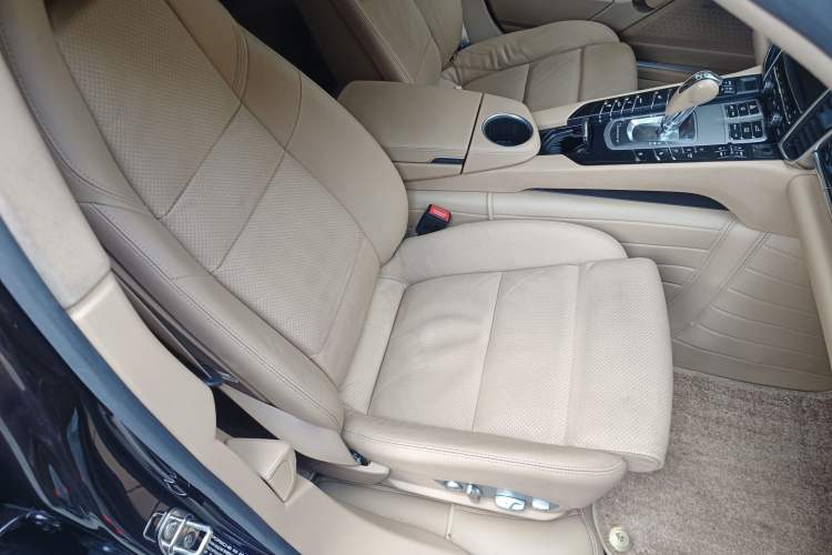 Used Porsche Panamera 2014 Panamera 3.0T Right Front Seat