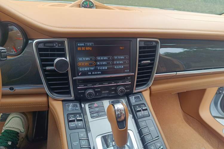 Used Porsche Panamera 2014 Panamera 4S Executive 3.0T Audio And AC Panel