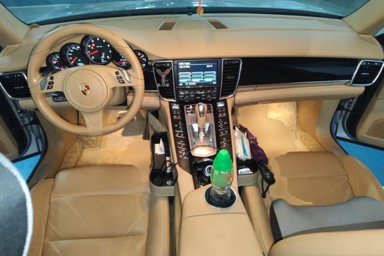 Used Porsche Panamera 2014 Panamera 3.0T Center Console