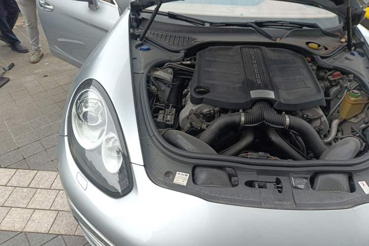 Used Porsche Panamera 2014 Panamera 4S Executive 3.0T Engine Bay Right