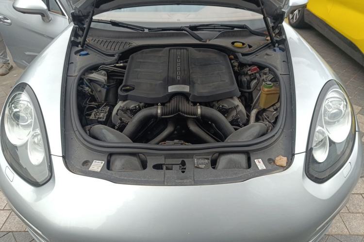 Used Porsche Panamera 2014 Panamera 4S Executive 3.0T Engine Bay