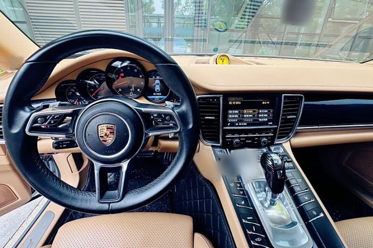 Used Porsche Panamera 2014 Panamera 3.0T Interior 14