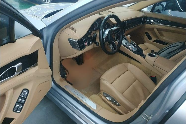 Used Porsche Panamera 2014 Panamera 3.0T Interior 2