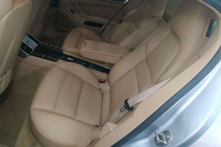 Used Porsche Panamera 2014 Panamera 3.0T Interior 3