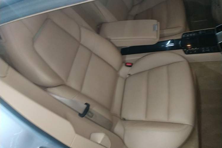 Used Porsche Panamera 2014 Panamera 3.0T Interior 4