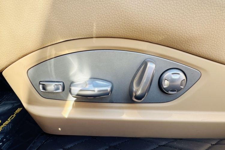 Used Porsche Panamera 2014 Panamera 3.0T Interior 8
