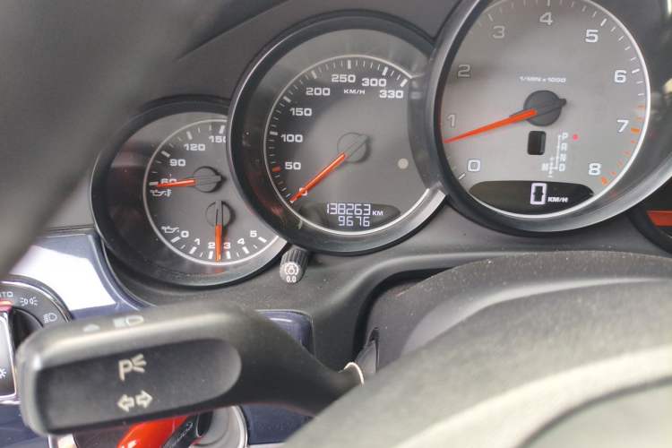 Used Porsche Panamera 2014 Panamera 4S Executive 3.0T Odometer Close Up