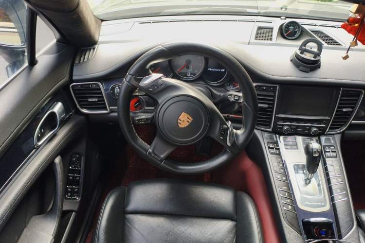 Used Porsche Panamera 2014 Panamera 4S Executive 3.0T Steering Wheel