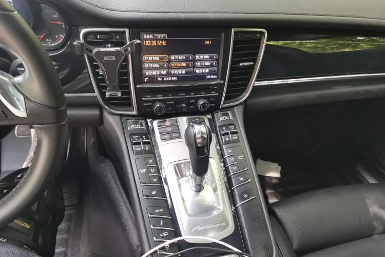 Used Porsche Panamera 2014 Panamera 3.0T Audio And AC Panel