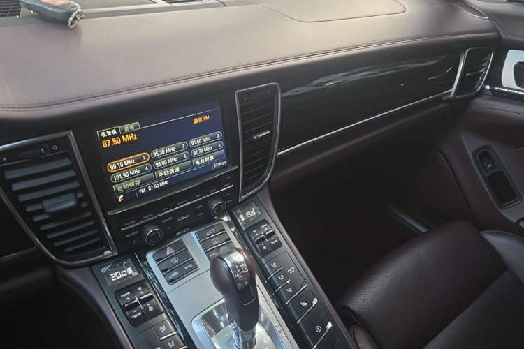 Used Porsche Panamera 2014 Panamera 4 3.0T Audio And AC Panel