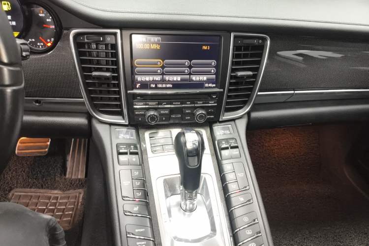 Used Porsche Panamera 2014 Panamera 4 3.0T Audio And AC Panel