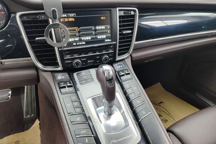 Used Porsche Panamera 2014 Panamera 3.0T Audio And AC Panel