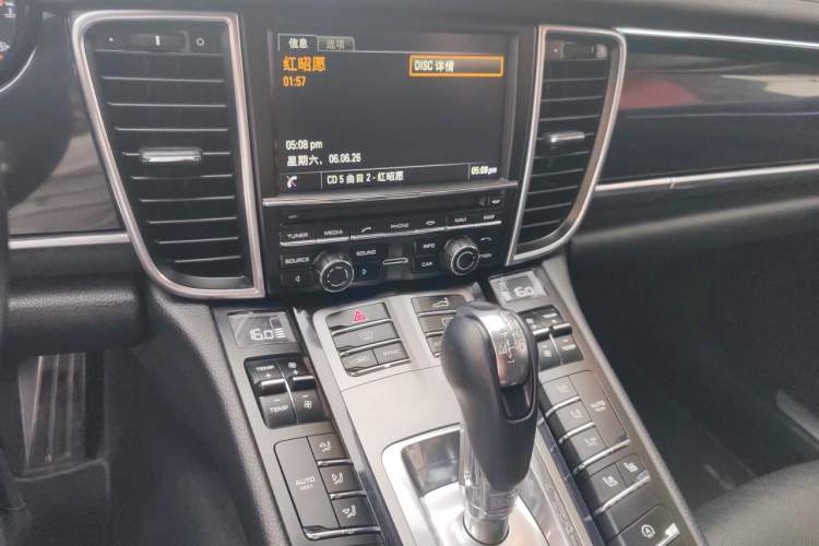 Used Porsche Panamera 2014 Panamera 4S Executive 3.0T Audio And AC Panel
