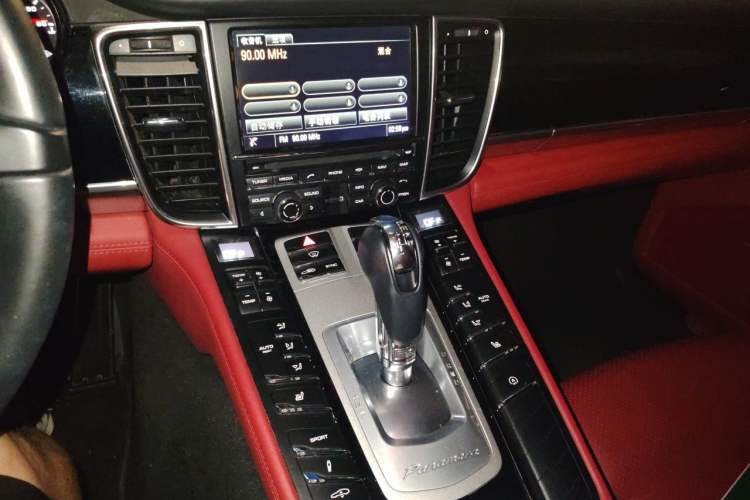 Used Porsche Panamera 2014 Panamera 3.0T Audio And AC Panel