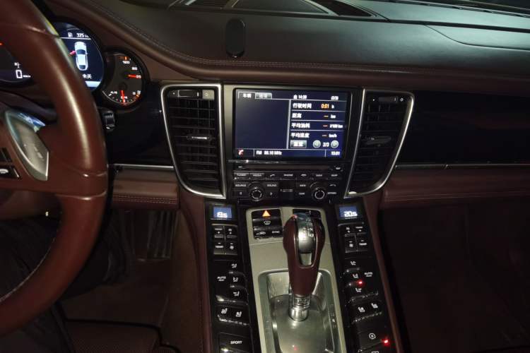 Used Porsche Panamera 2014 Panamera 4 Executive 3.0T Audio And AC Panel