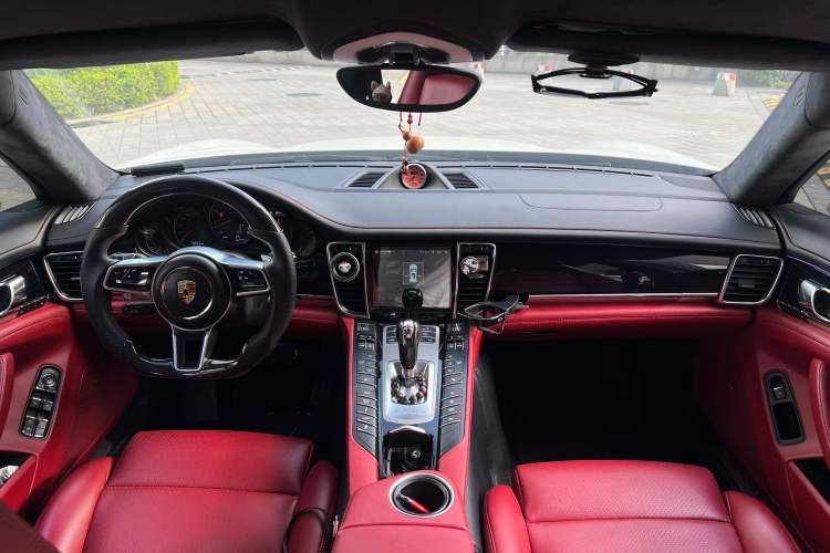 Used Porsche Panamera 2014 Panamera 4 3.0T Center Console