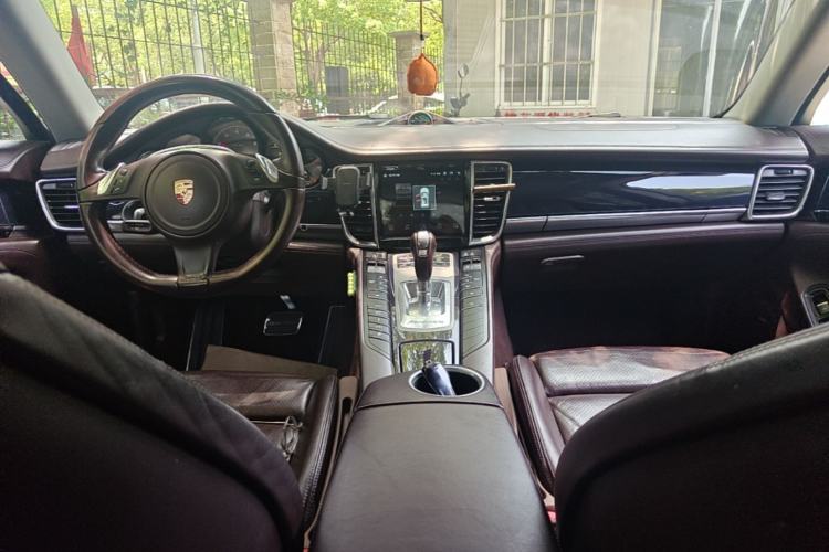 Used Porsche Panamera 2014 Panamera 4 3.0T Center Console