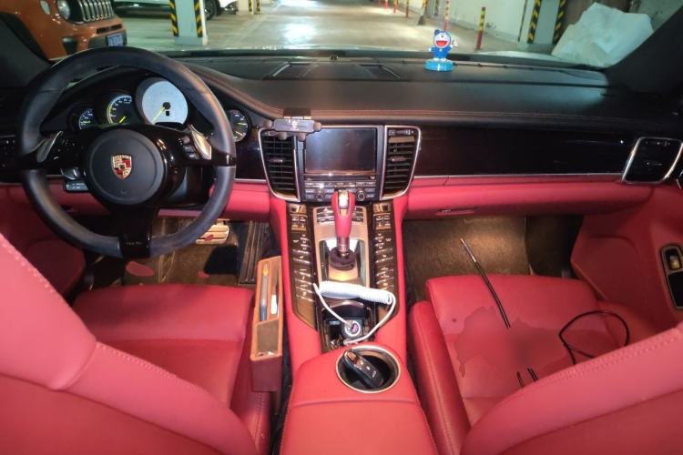 Used Porsche Panamera 2014 Panamera S E-Hybrid 3.0T Center Console