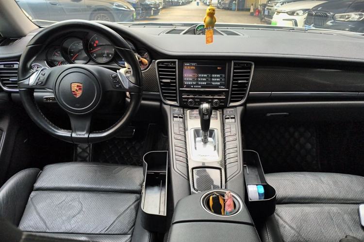 Used Porsche Panamera 2014 Panamera 3.0T Center Console