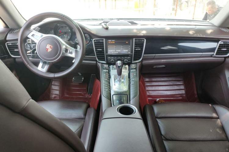 Used Porsche Panamera 2014 Panamera 4 3.0T Center Console