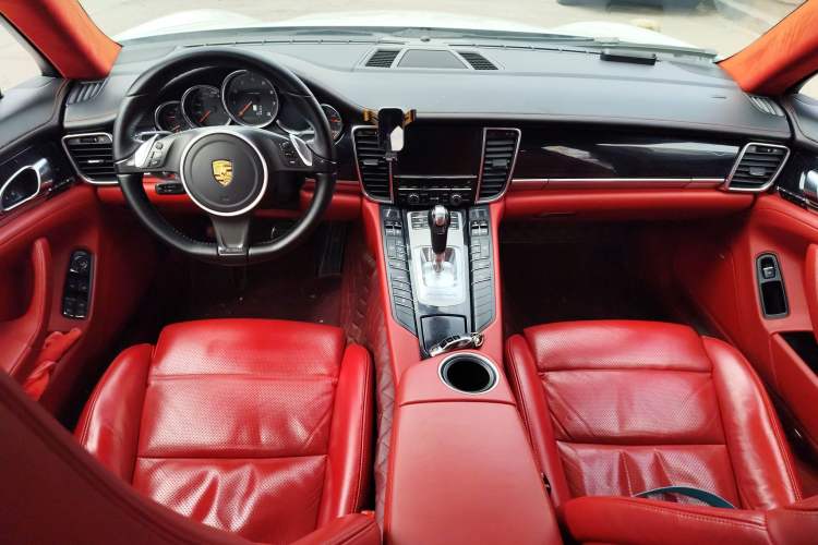 Used Porsche Panamera 2014 Panamera 3.0T Center Console
