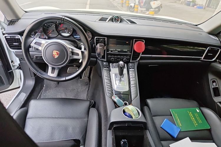 Used Porsche Panamera 2014 Panamera Executive 3.0T Center Console